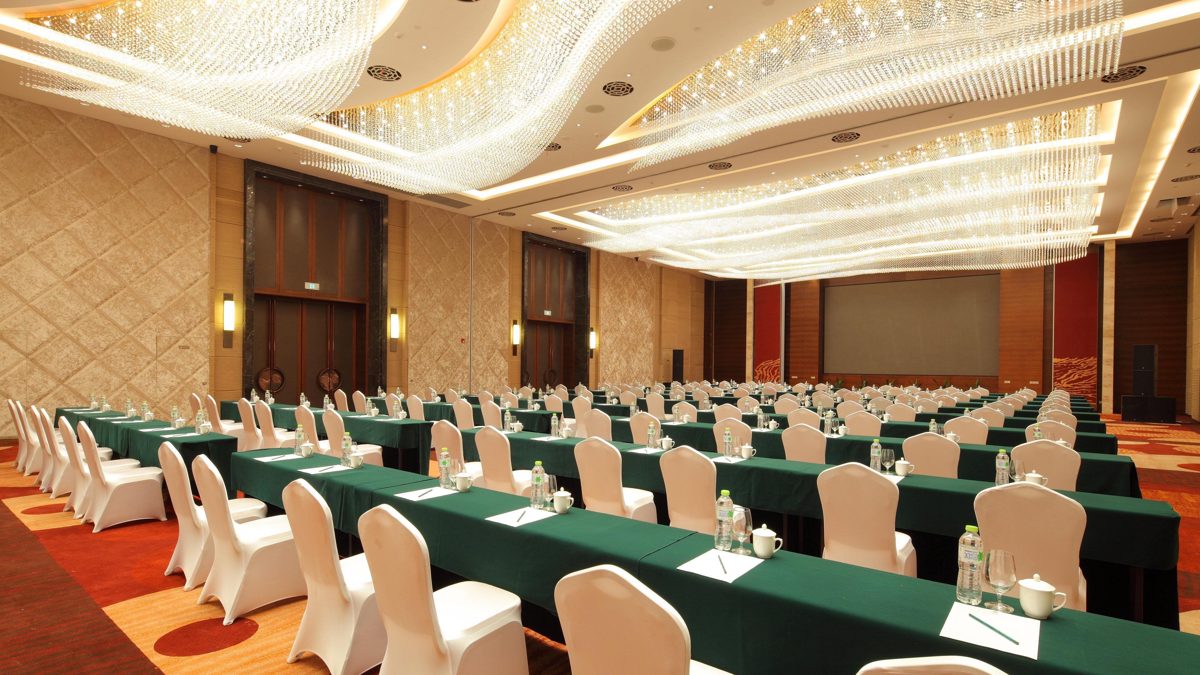 Holiday Inn Nantong Oasis International By Ihg Exterior photo