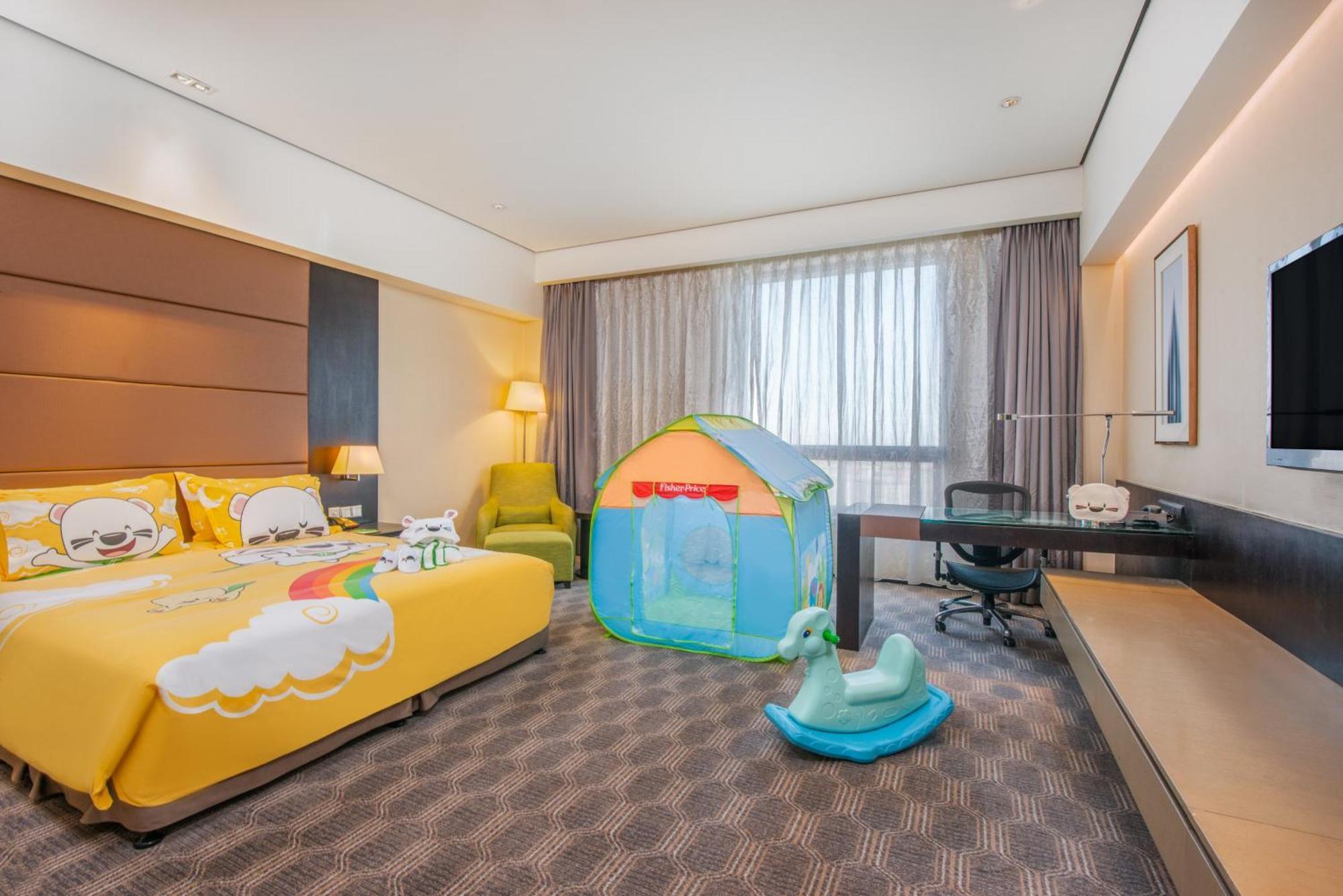 Holiday Inn Nantong Oasis International By Ihg Exterior photo